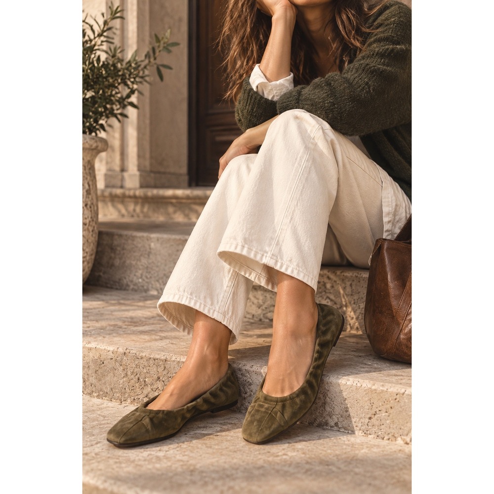Max Mara Olive Green Suede Square Toe Ballet Flats Made in Italy Size 36.5 Y2K